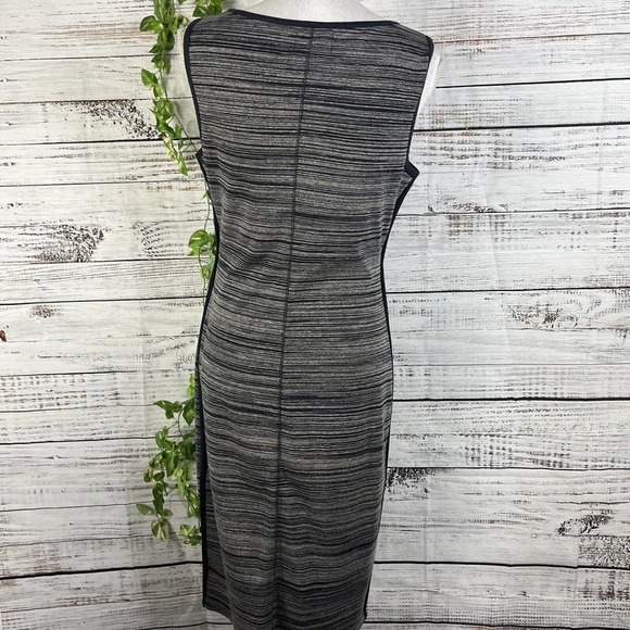 Max Studio MSSP Tennis Dress size Medium Navy Blue Striped Straight Jersey Knit - Picture 13 of 14